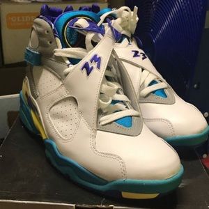 Jordan’s 8 women’s size 7 never worn